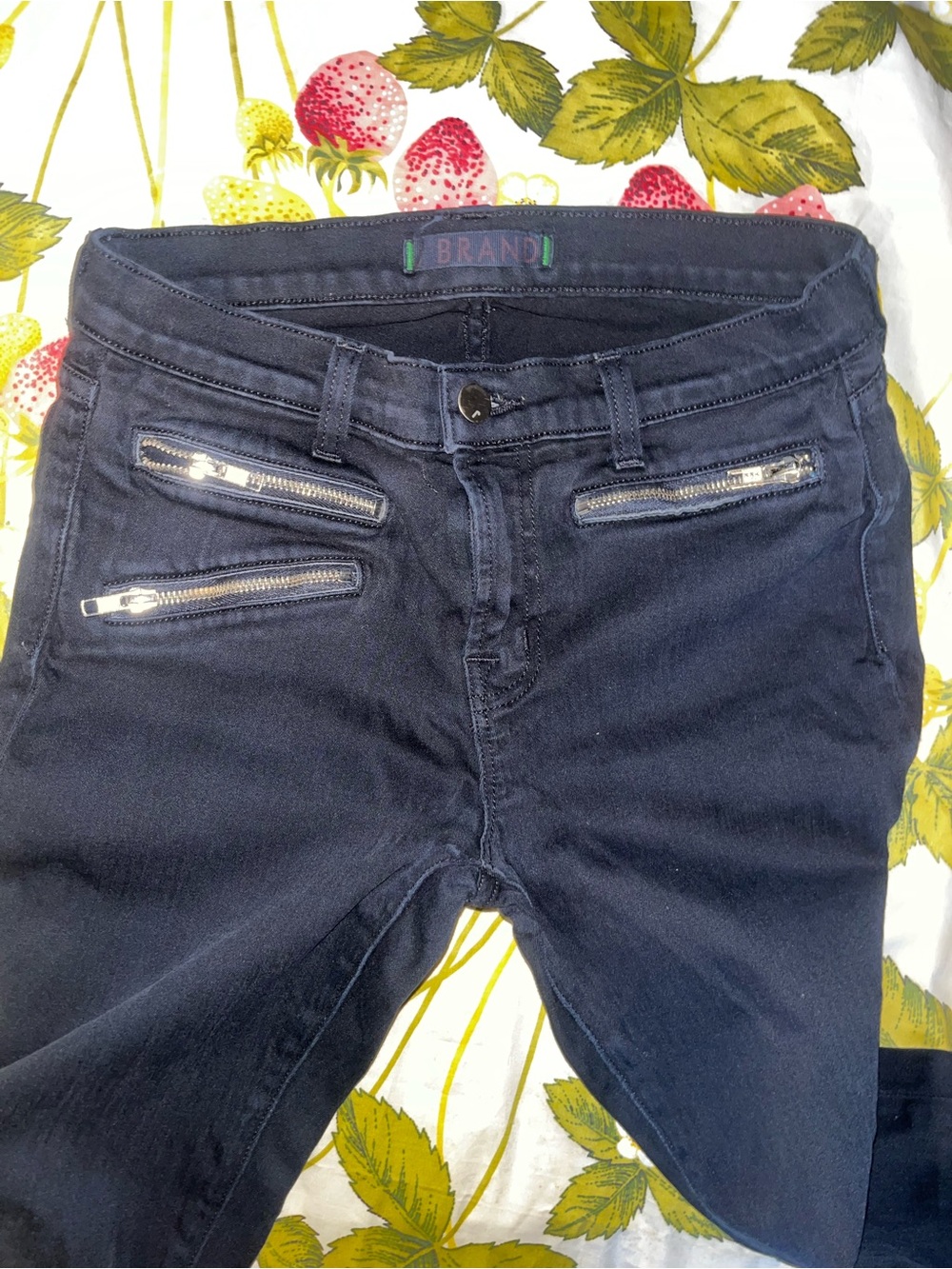 JBRAND black skinny jeans with 3 zipper detail low rise. Y2K